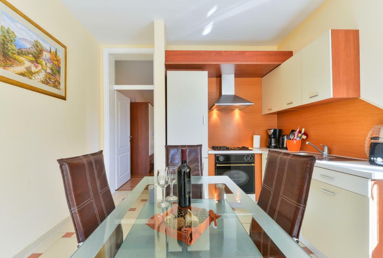 פאקוסטאן Apartments Dakovic מראה חיצוני תמונה